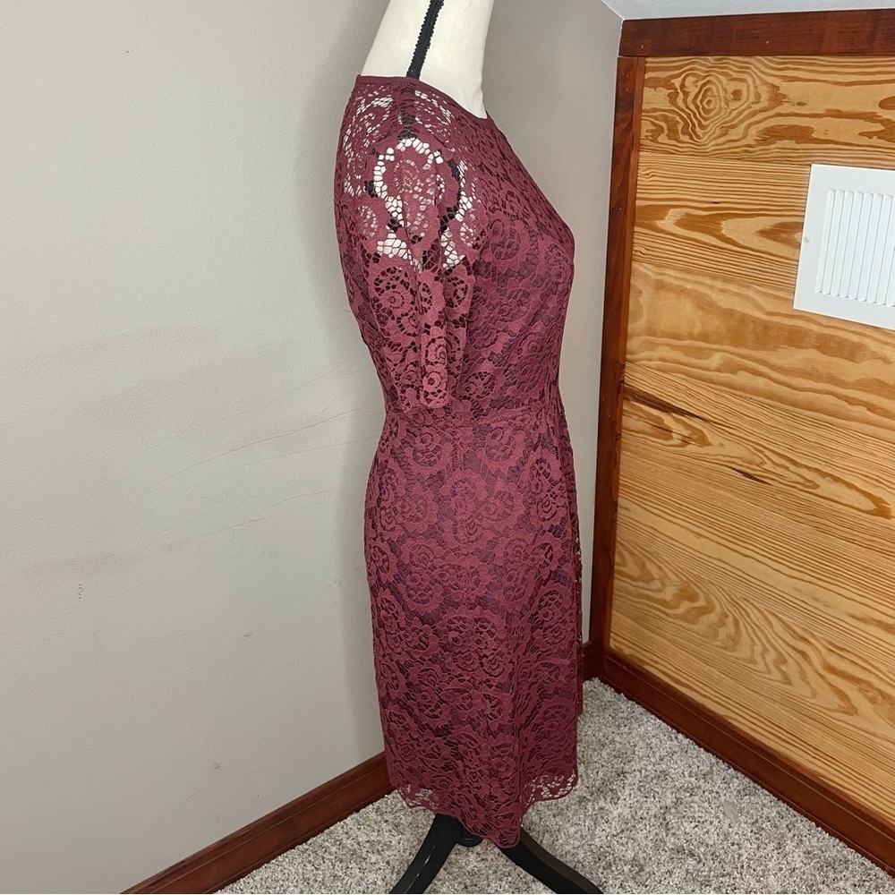Madewell Magnolia Lace Overlay Short Sleeve Mini Dress in Burgundy Maroon 0 - Picture 3 of 11